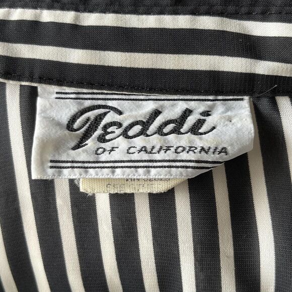 Vintage 80s Black and White Vertical Striped Blouse - Picture 4 of 4